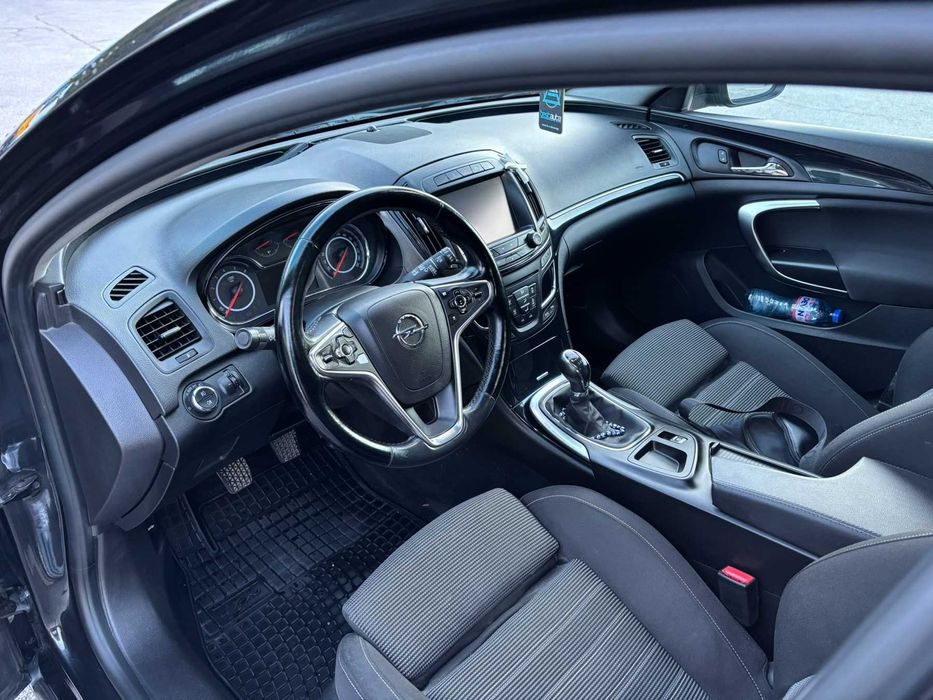 Opel Insignia Sports Tourer – 2.0 CDTI, 140 к.с., 2015 г.