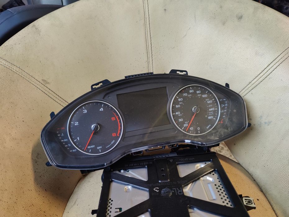 Ceasuri audi a4 b9 a5 f5 8w5920941