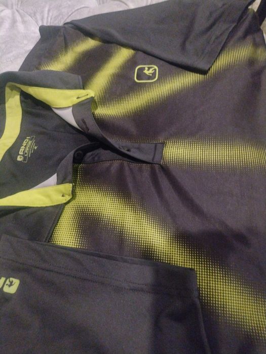 Tricou basket original AND  si cadou șosete tehnice Acorn