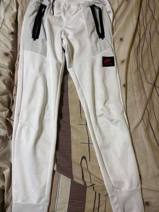 Оригинално Долнище Nike air