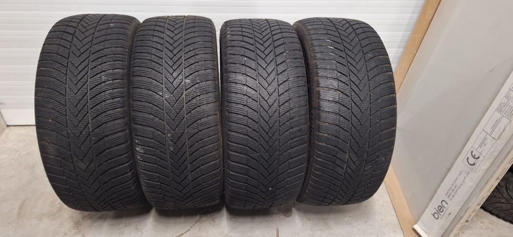 Bridgestone blizzak lm 005, 245 45 18