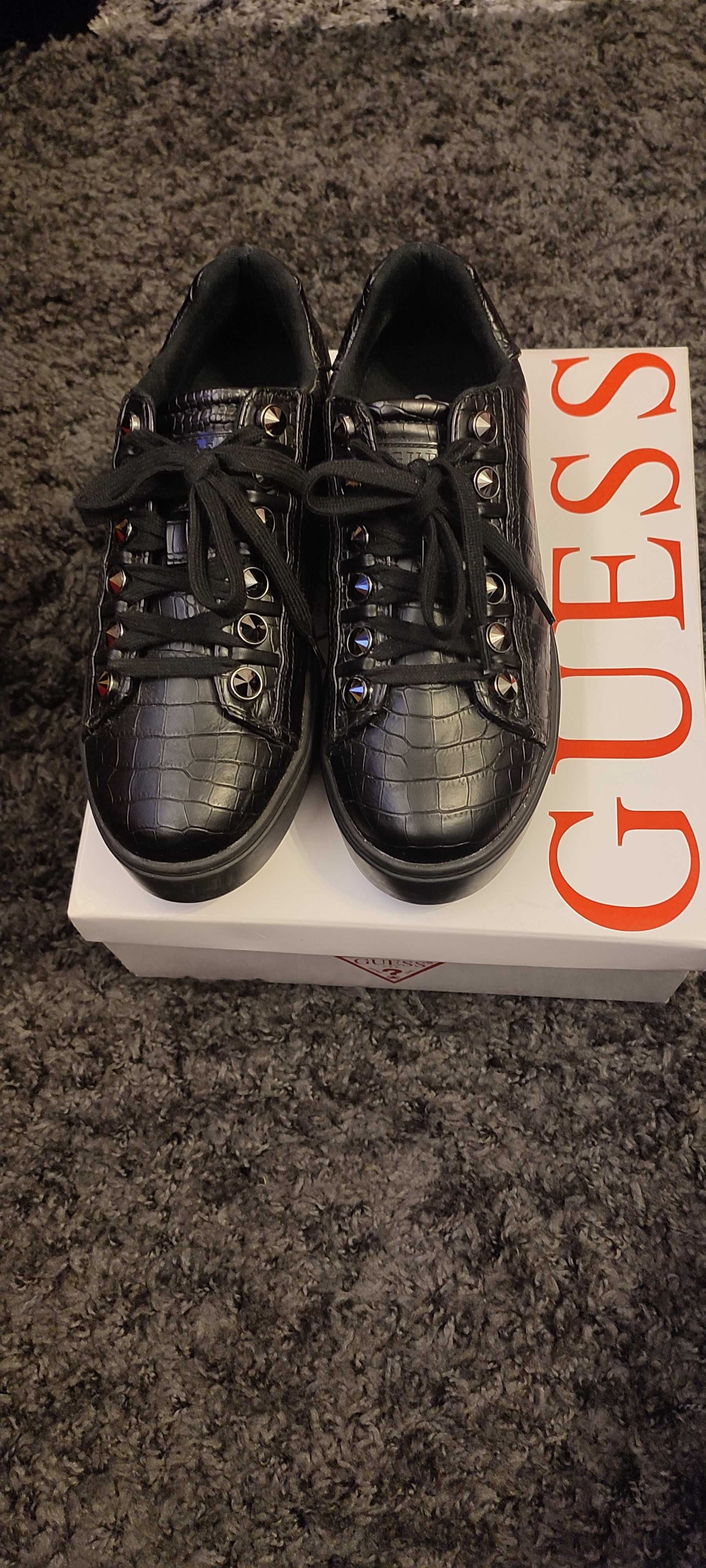 Дамски сникърси Guess