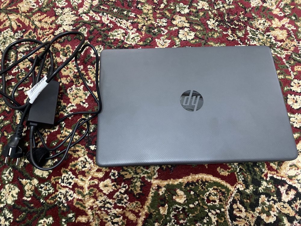 Notebook HP ryzen 5 5500U