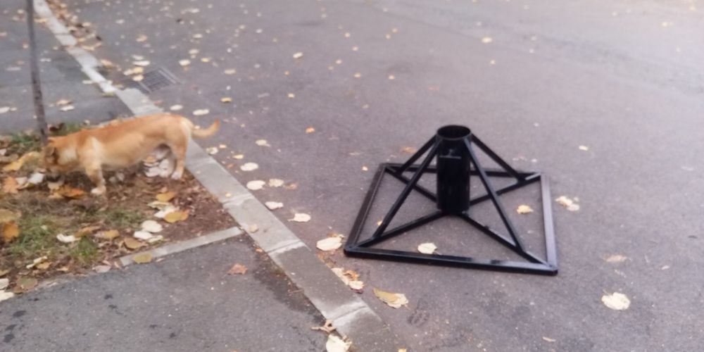 Suport metalic brad mare + ghirlande gratuit, foarte stabil