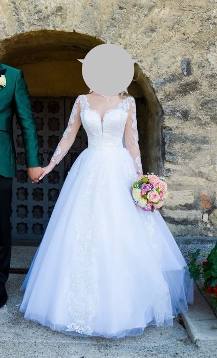 Doua rochii  de mireasa