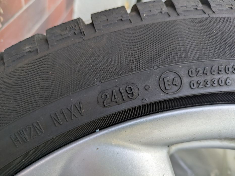 Vand 4 jante RIAL 18" cu cauciucuri iarna