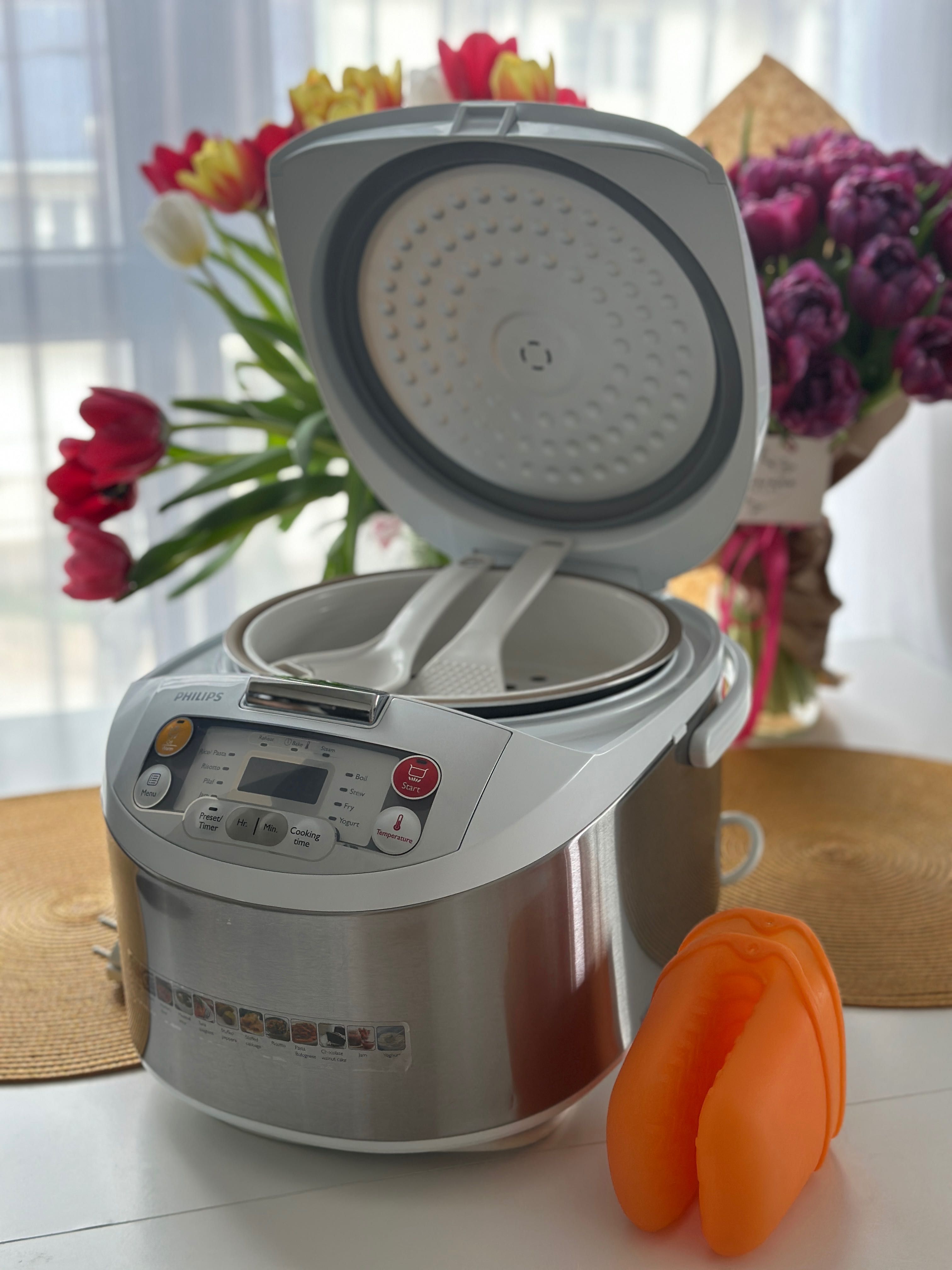 Multicooker Philips HD3037/70, 980 w. Мультиварка Philips.