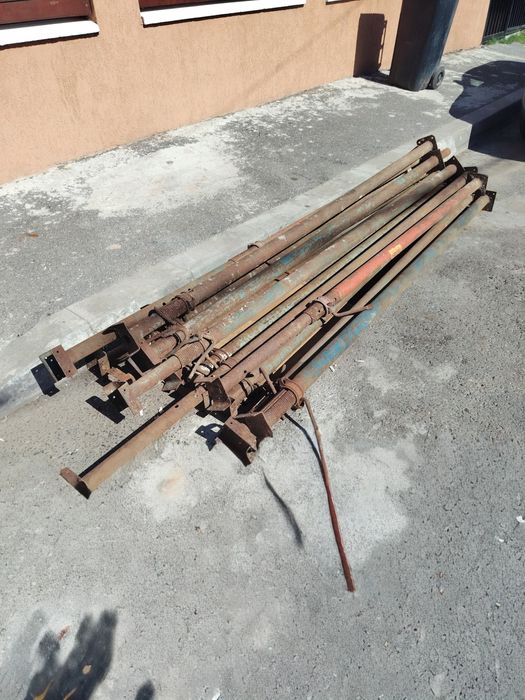 Popi Metalici Constructii