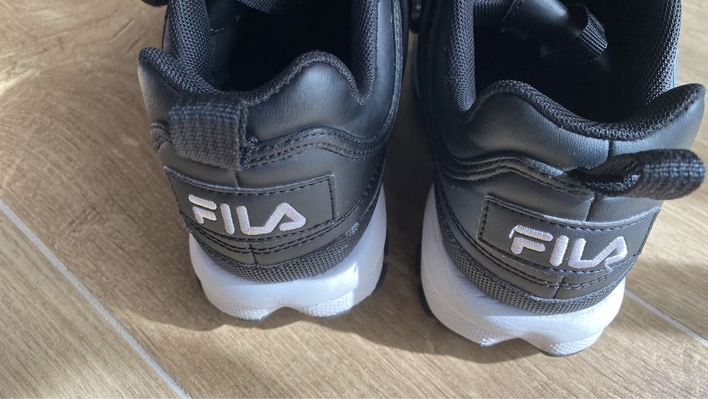 Спортни обувки FILA
