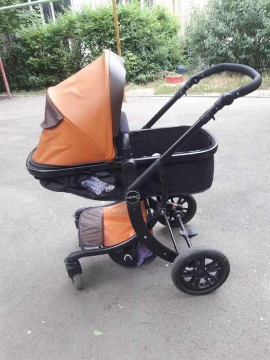 Коляска детский продам срочно