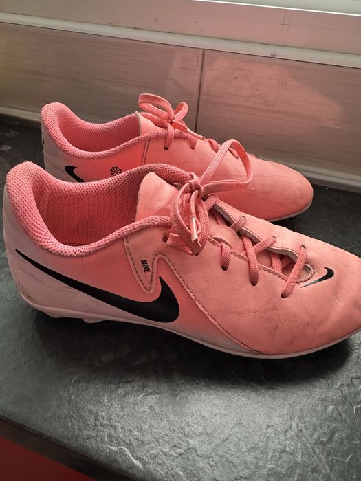 Бутонки Nike Phantom