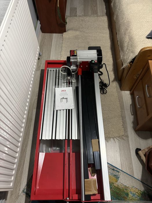 Taiere faianta gresie marmura