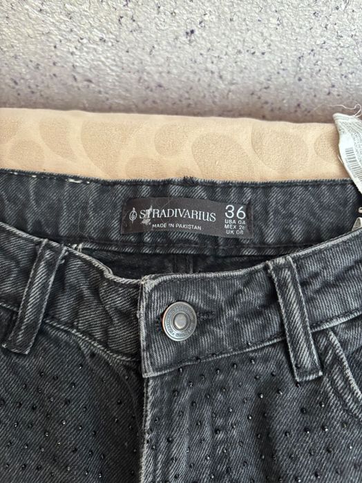 Дамски дънки с ДЕФЕКТ