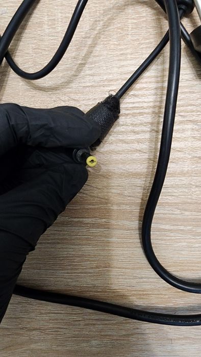 Acer noutbuk zaryadchik