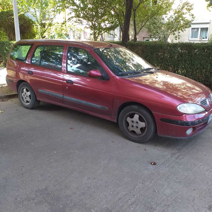 Renault Megan din 2000