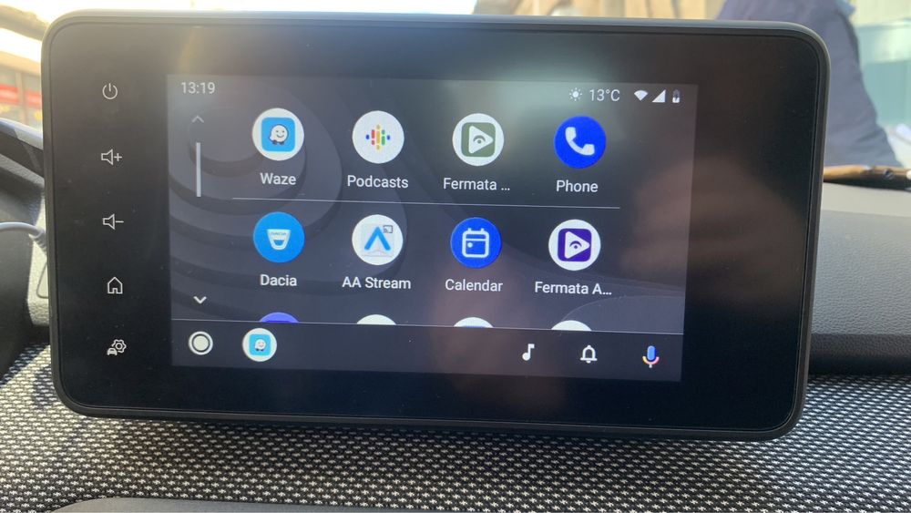 Actualizare harti 2025 Dacia: Medianav/Evo/MN4/Carplay/Android Auto
