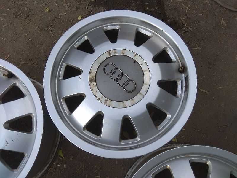 Продам оригинальные легкосплавные диски на Audi
