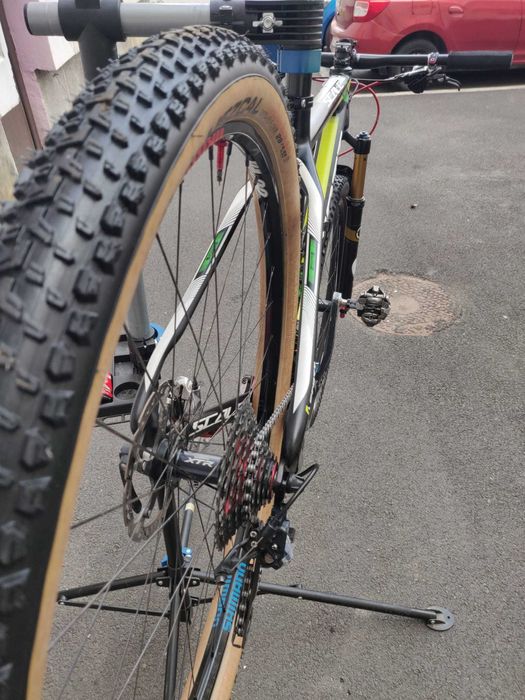 Bicicleta Scott Scale RC
