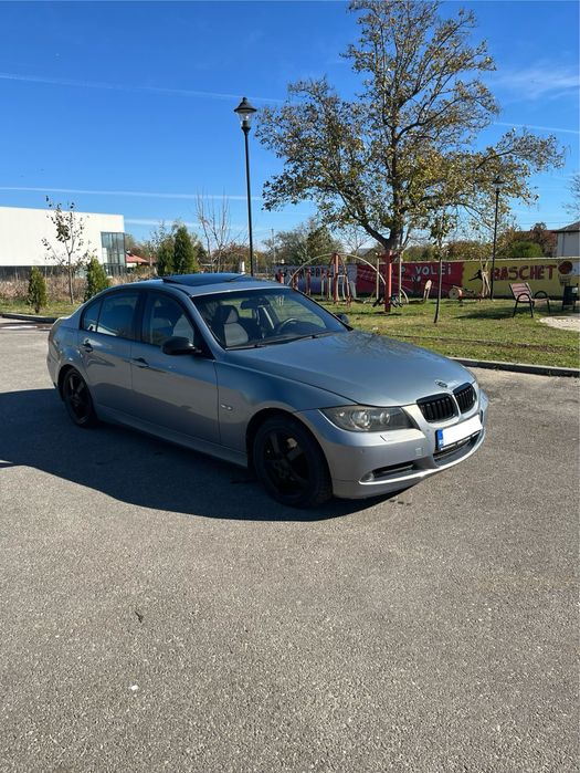 BMW Seria 3 E90 320D