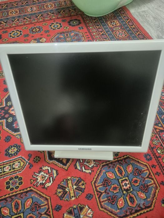 Монитор рабочий.