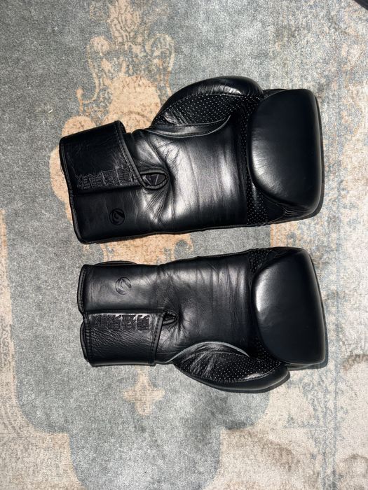 Manusi Box Bad Boy Vanquish 10oz