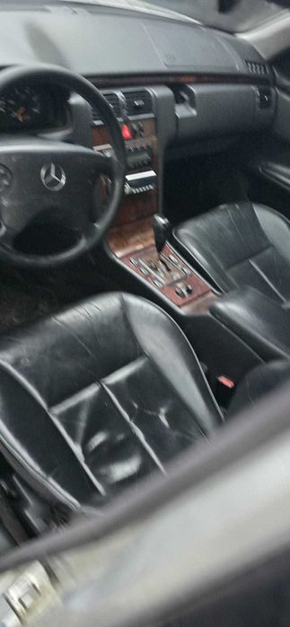Mercedes Benz w210 E