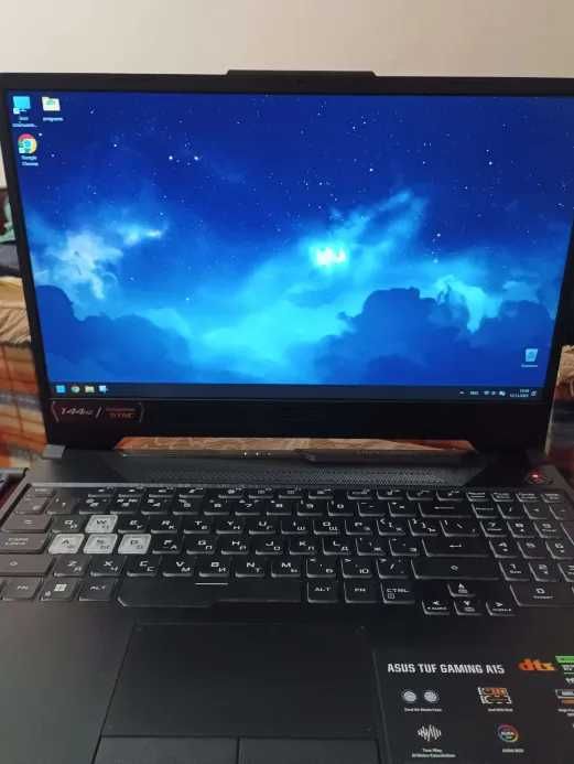 [СРОЧНО] Продается ноутбук