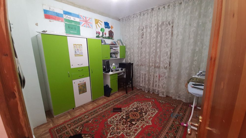 Срочно продается 5ти комнатная квартира,на Белтепа массив