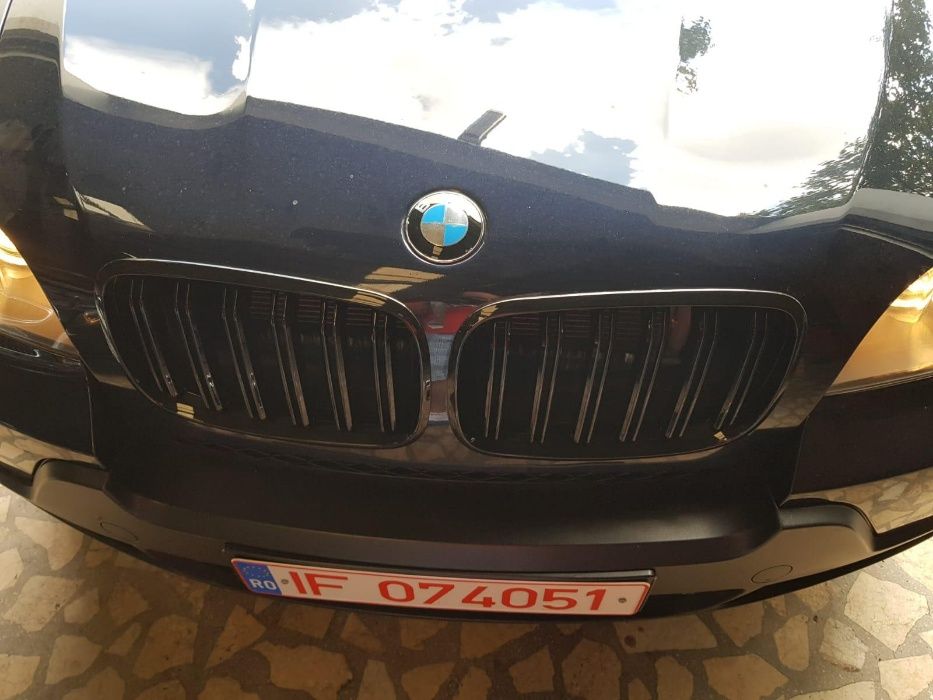 Grile Duble Centrale BMW X5 BMW X6 Negru Lucios Produs NOU!