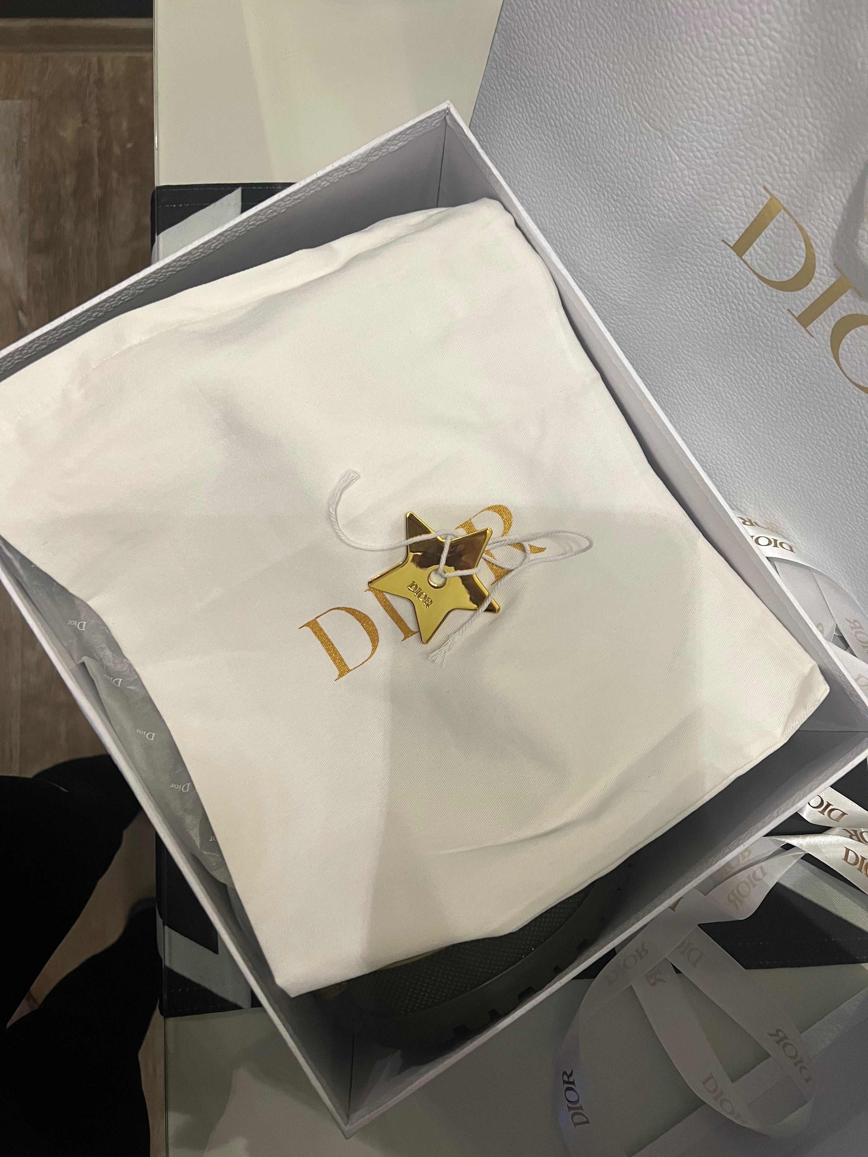 Ботуши Dior.            .