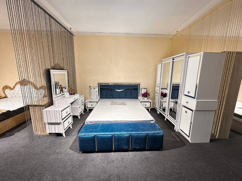 Spalni kamplekt arzon narxlarda xarid qiling