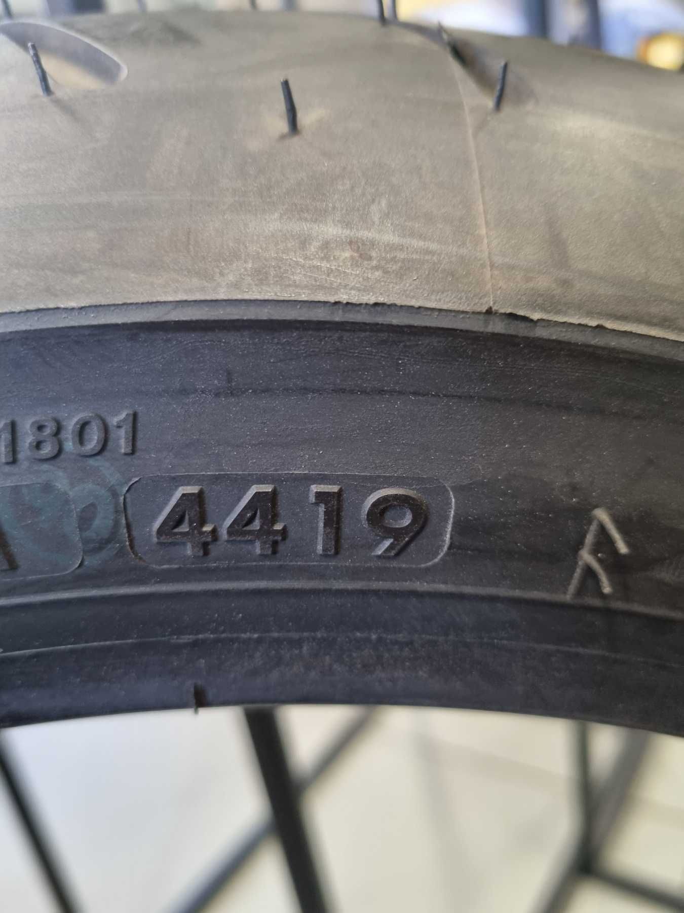 190/55R17 BRIDGESTONE T30 1бр. нова гума за мотоциклет