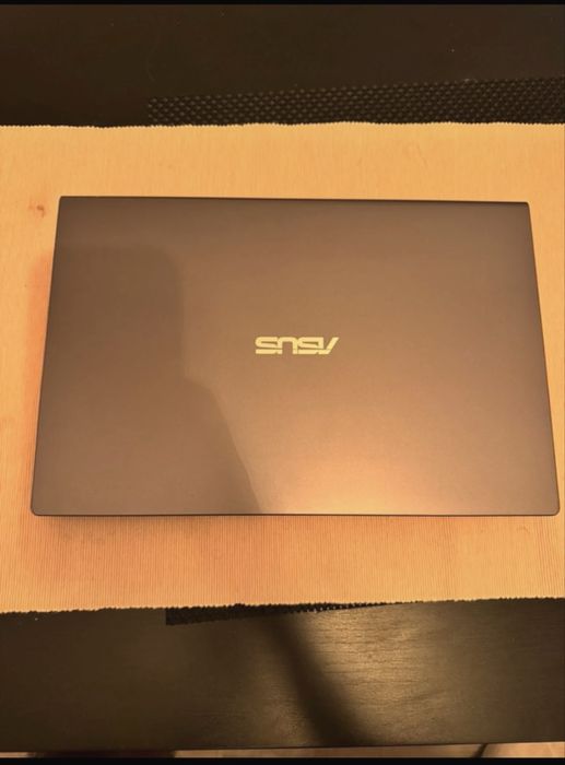 Laptop ASUS nou, fara incarcator