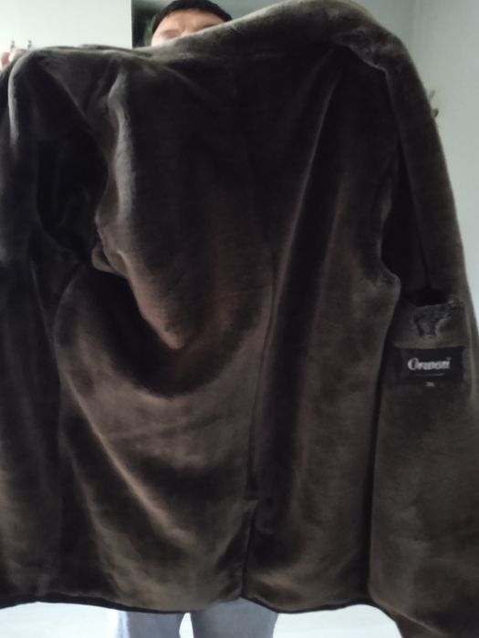 Продам кожаную дублёнку.