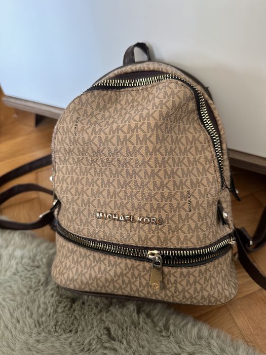 Чанти Guess,Stradivarius,Michael kors,pinko