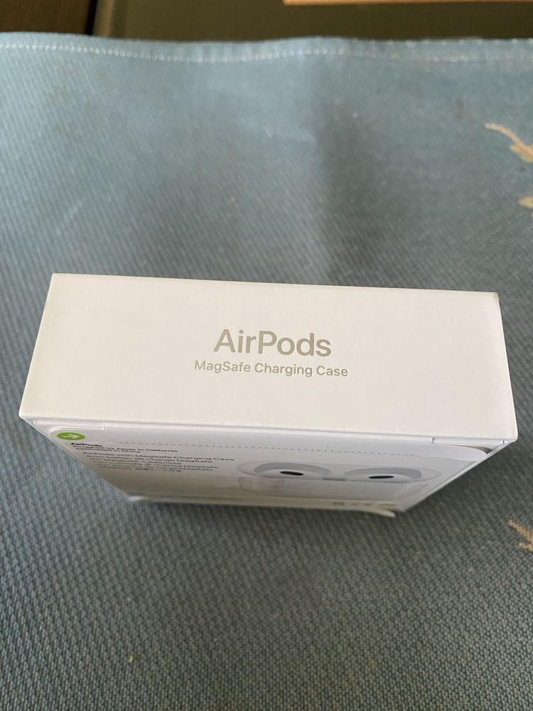 Безжични слушалки Airpods 3 gen magsafe