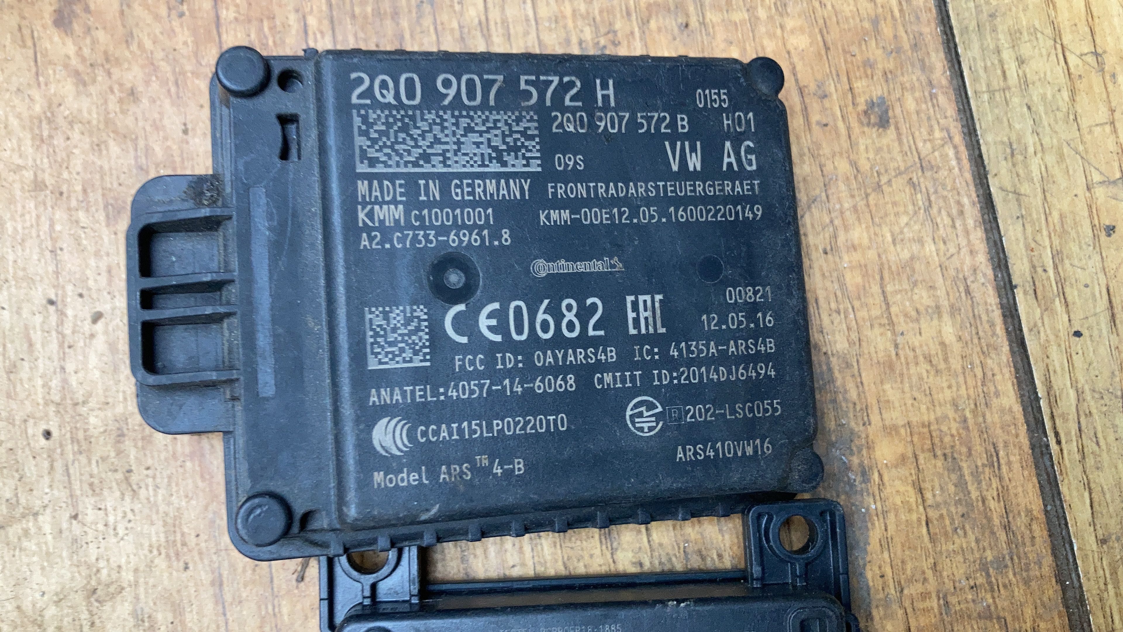 Radar distronic Acc VW Skoda Audi Seat 2q0907572b 2Q090757H
Audi A3
