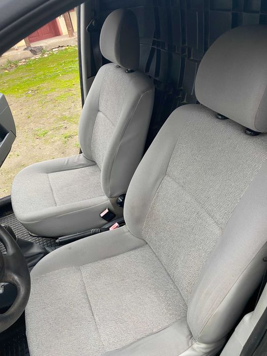 Dacia Logan 2011(12)- Autoutilitara, benzina