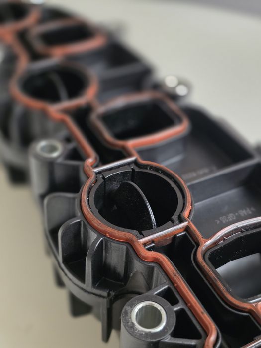 Galerie admisie + Motoraș Vw Passat CC / 2011 / 2.0 TDI / 140 cp / Noi