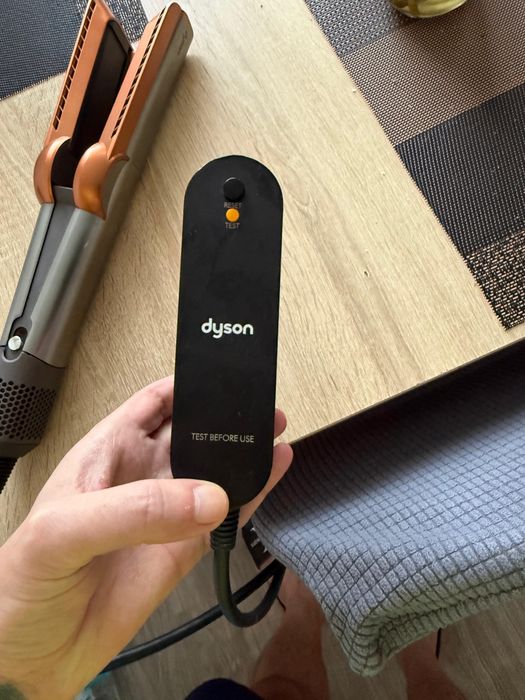 Dyson airstrait ca nou