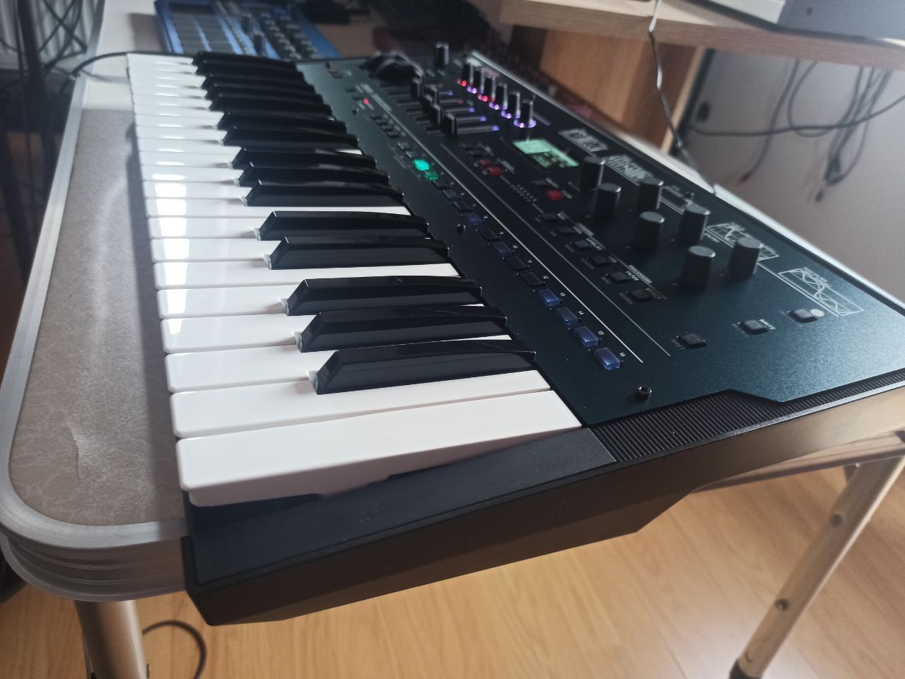 Korg opsix Fm sintetizator