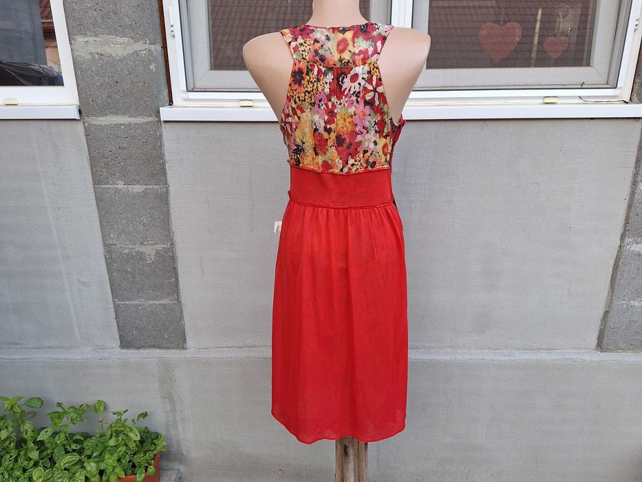 **Cyrill Red  | rochie dama | bust 84 cm | mar. 40 - 42 | M - L