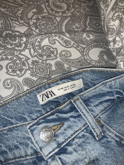 Blugi Zara tip Levis