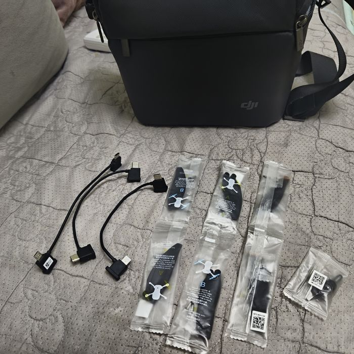 Продам дрон DJI mini2 combo