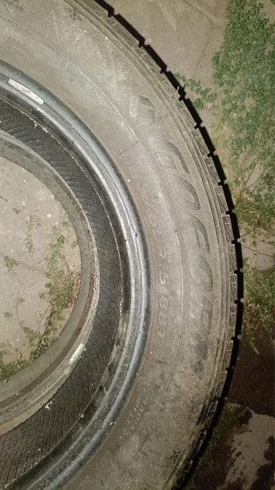 Зимние шины бу продается