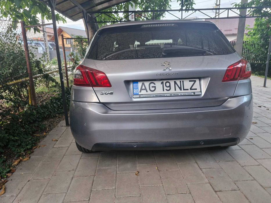 Vand Peugeot 308 diesel an 2020 hatch automata Allure
