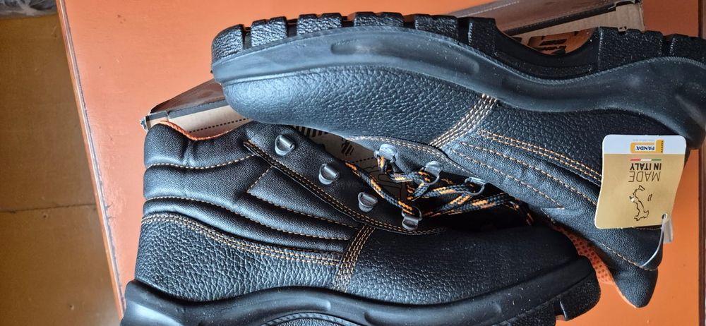 Продам ботинки, новые. 41 и 39 размеры