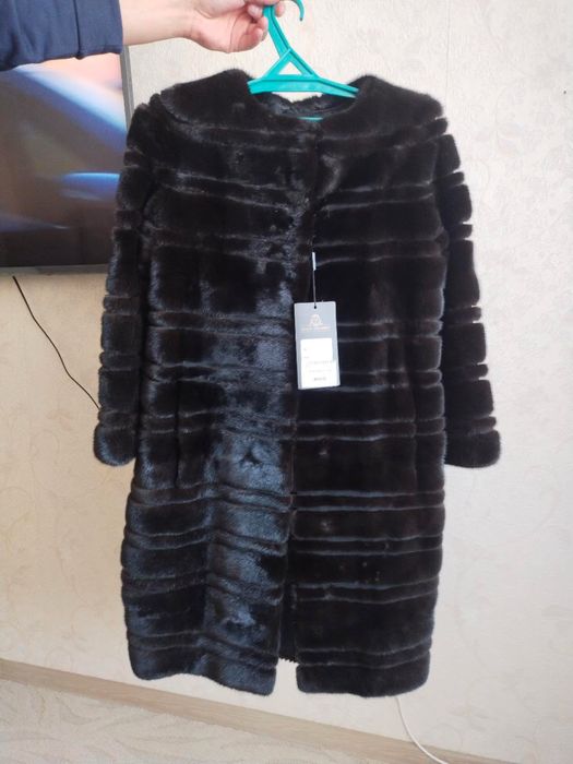 Продам новую норковую шубу р42-44
