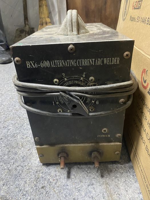 Продам сварочный аппарат 220-380в.