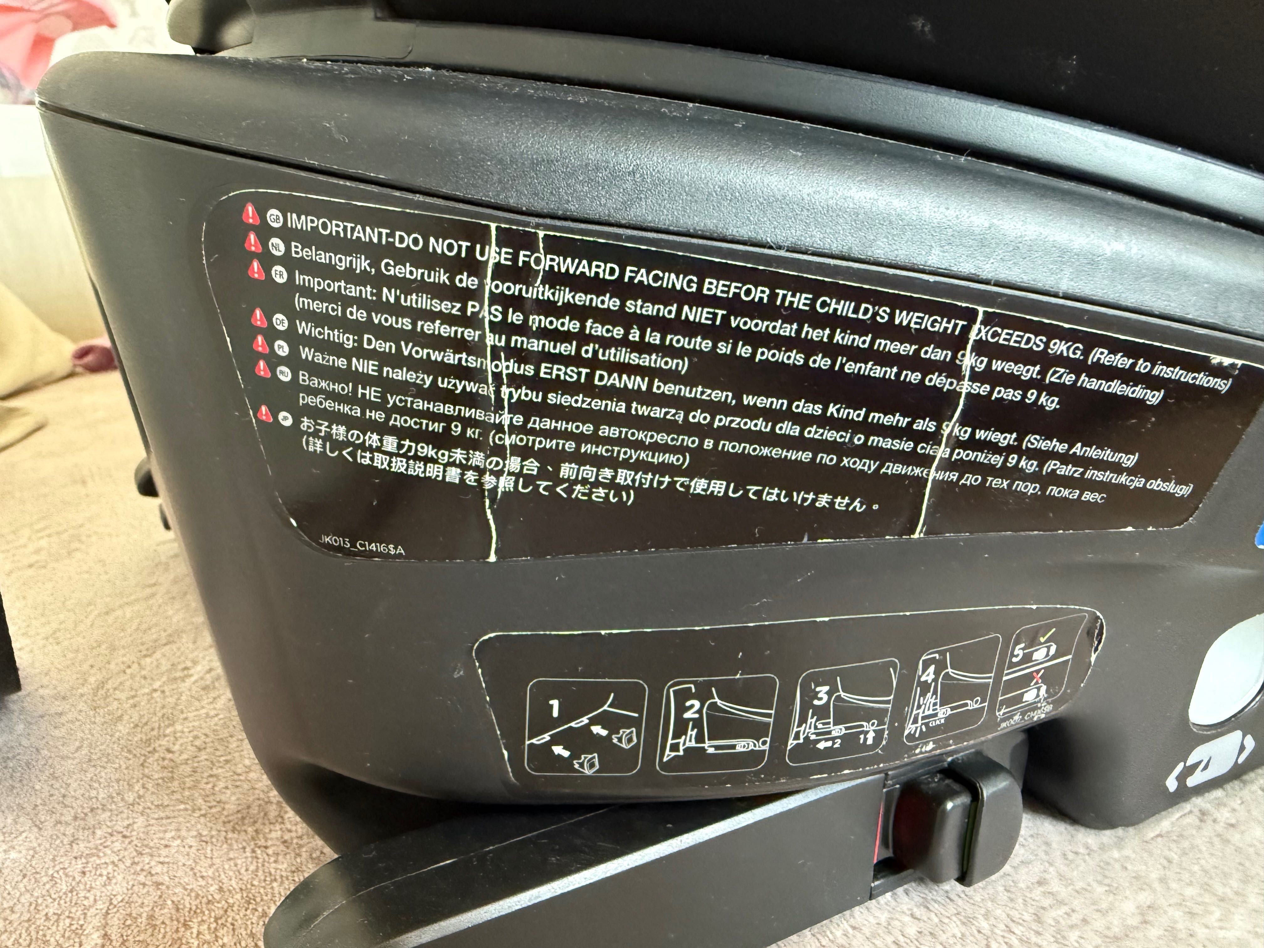 Scaun auto Joie rotativ cu ISO fix 0-18 kg
